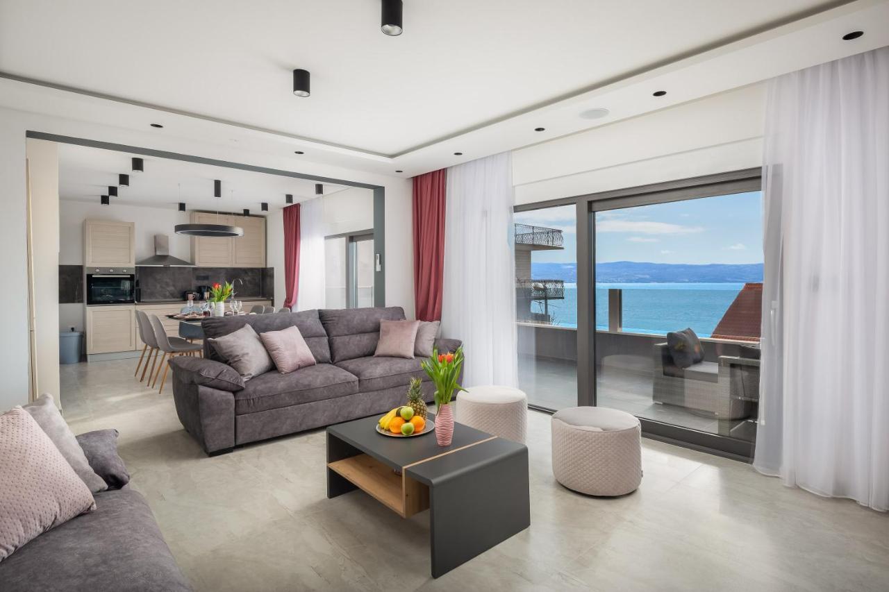 Luxury Apartment Lorena - Private Heated Pool - Jesenice  Luaran gambar