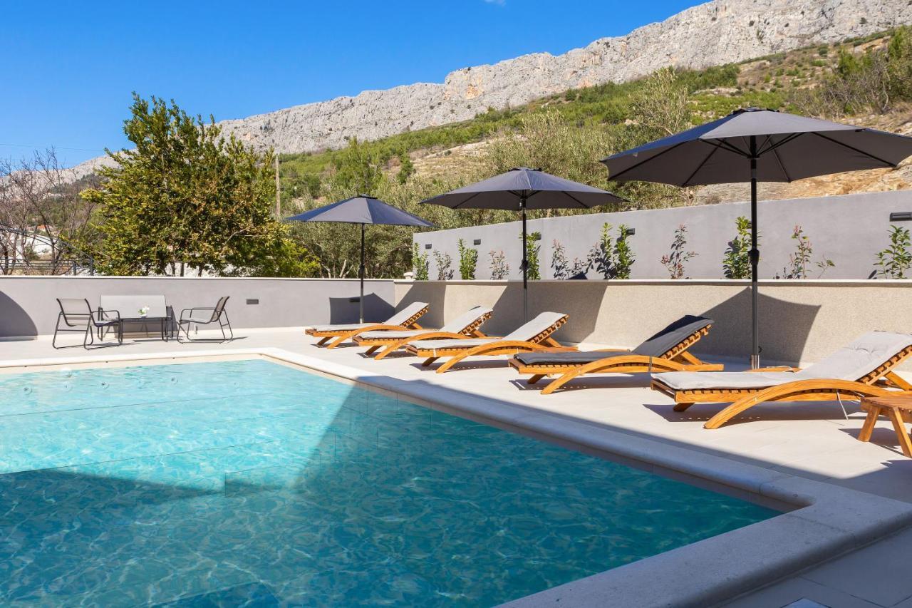 Luxury Apartment Lorena - Private Heated Pool - Jesenice  Luaran gambar
