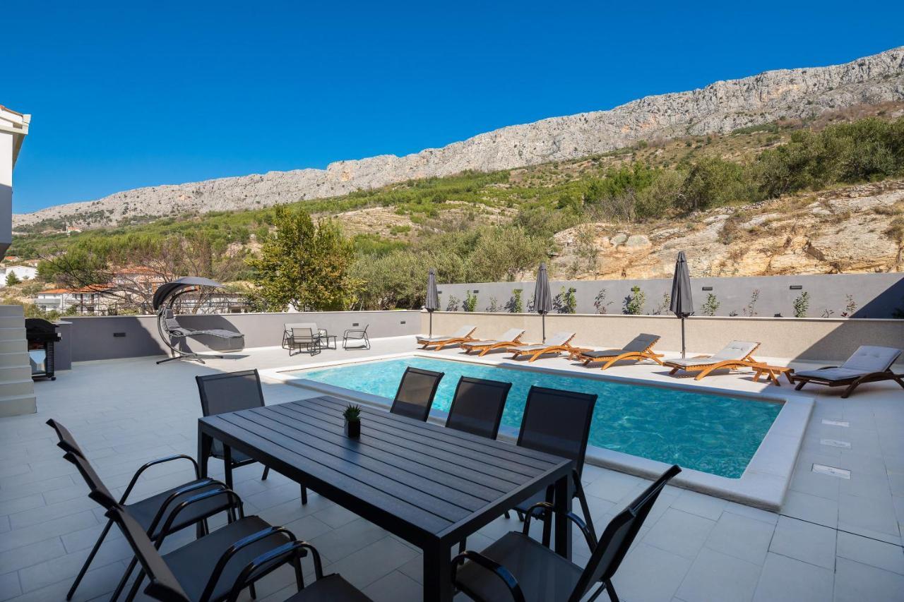 Luxury Apartment Lorena - Private Heated Pool - Jesenice  Luaran gambar