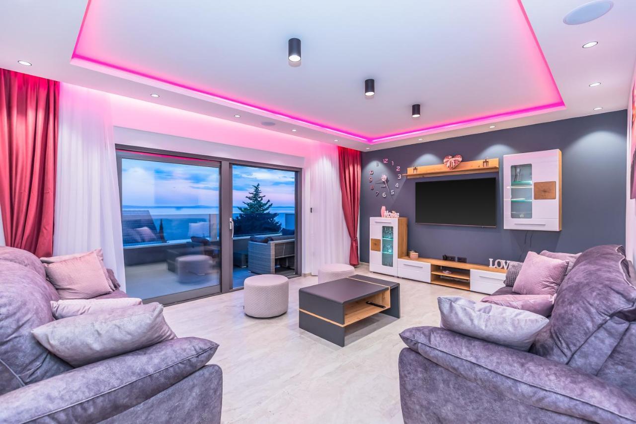 Luxury Apartment Lorena - Private Heated Pool - Jesenice  Luaran gambar