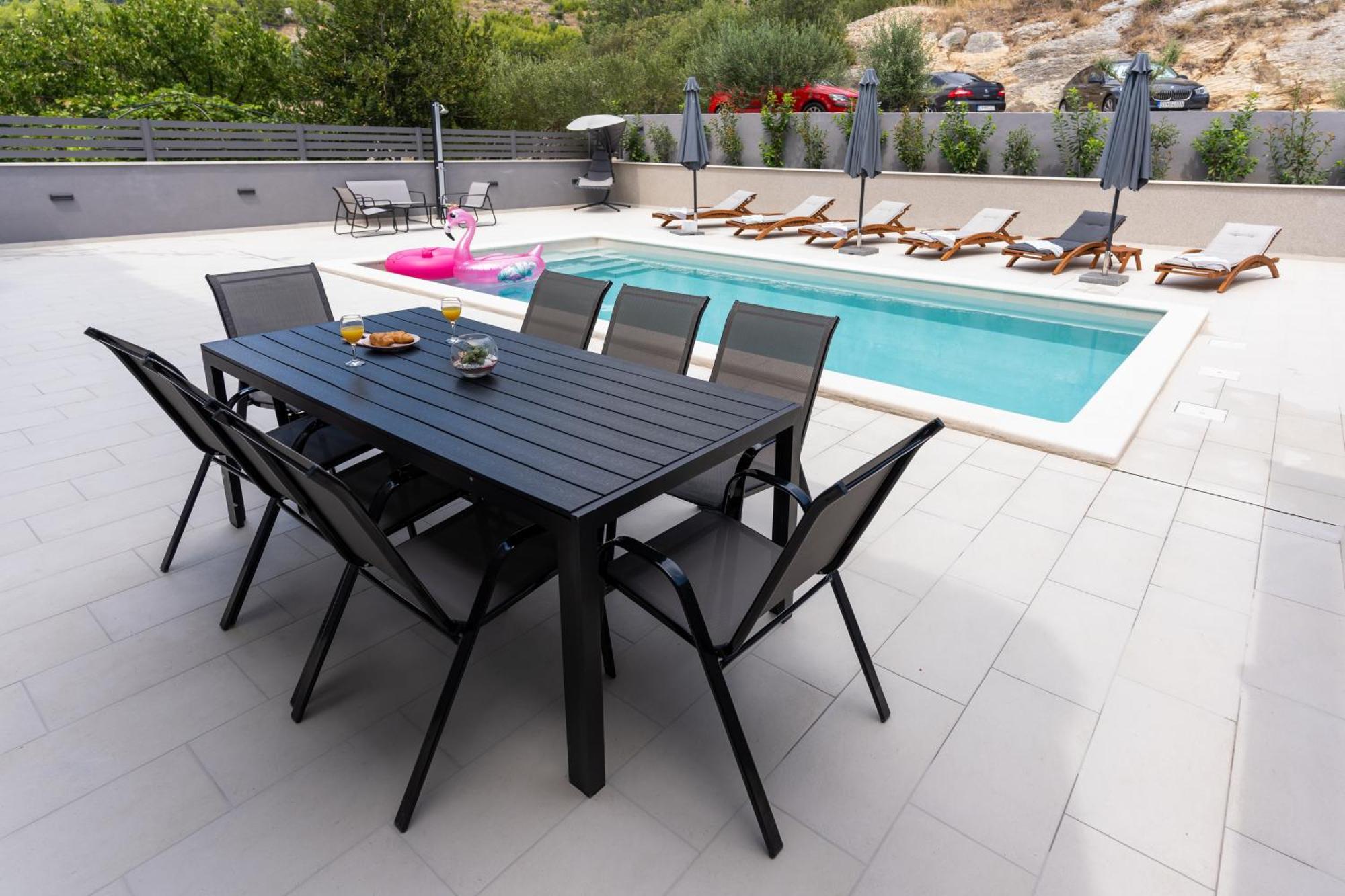 Luxury Apartment Lorena - Private Heated Pool - Jesenice  Luaran gambar