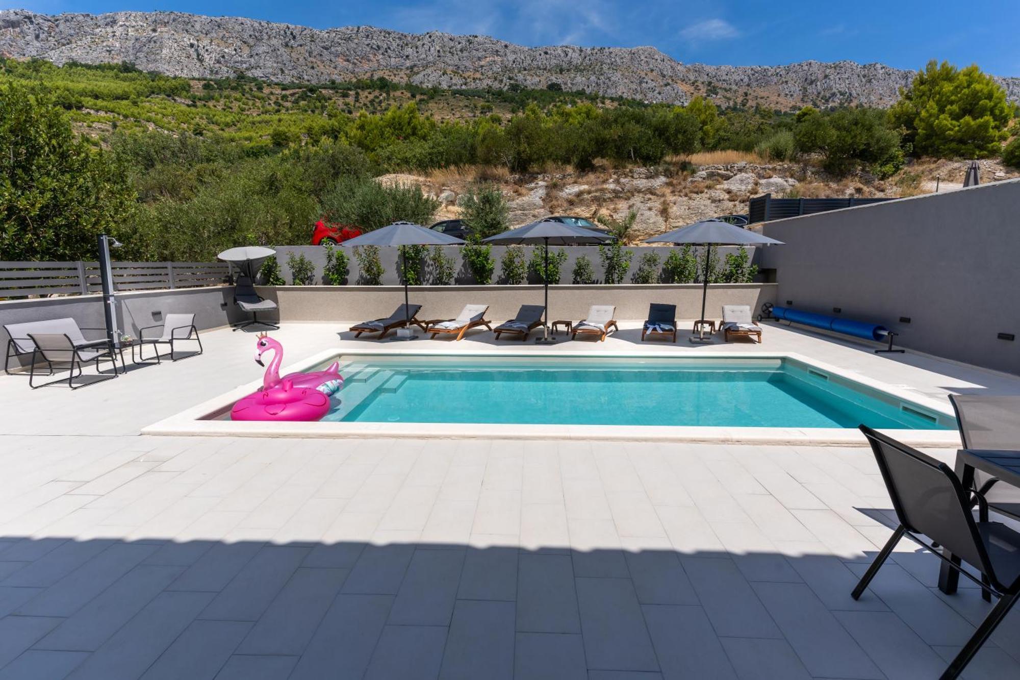 Luxury Apartment Lorena - Private Heated Pool - Jesenice  Luaran gambar